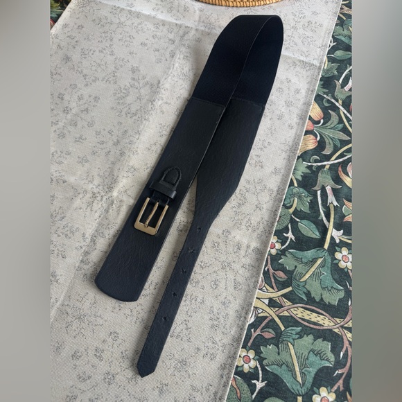 Black leather wide belt - Picture 4 of 11